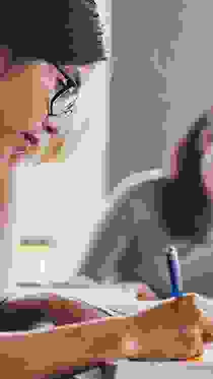 student-writing img